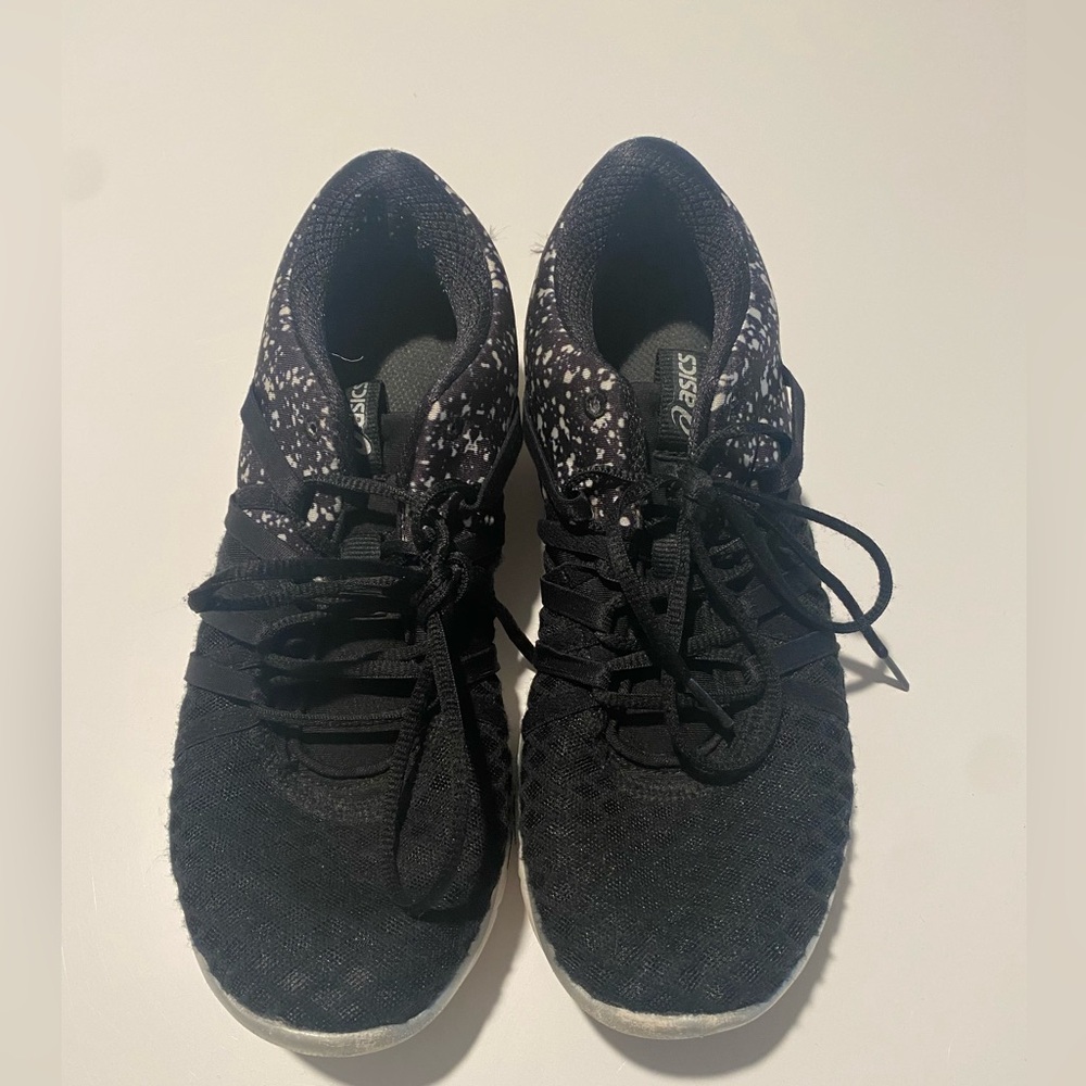 Asics Sneakers